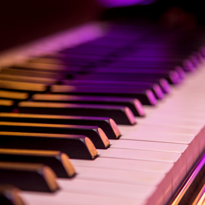 Learn More About Dueling Pianos